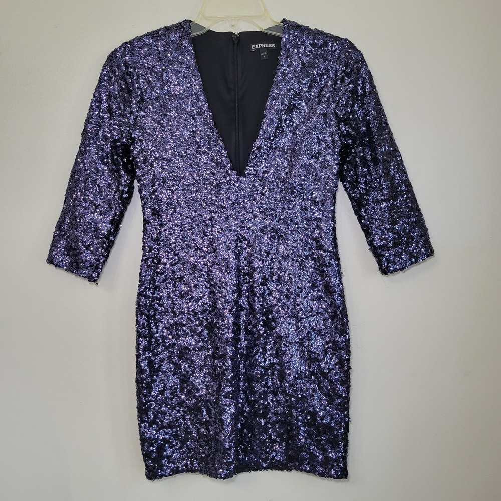 Express Purple Sequin Deep V-Neck Bodycon Mini‎ Dress 3/4 Sleeve Size 4 NYE Glam